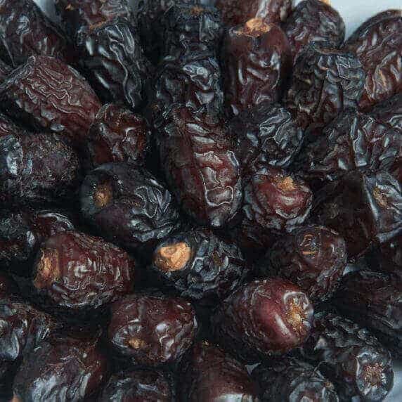 Qalmi Dates